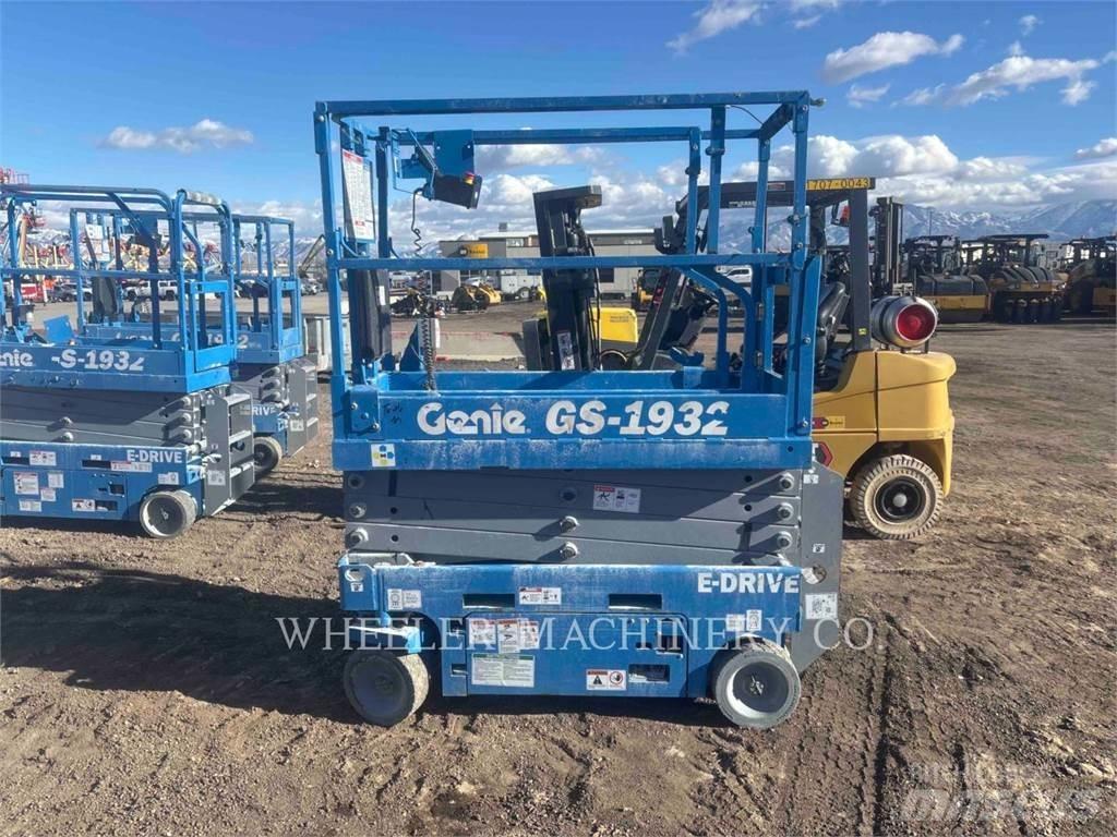 Genie GS1932 Žirkliniai keltuvai