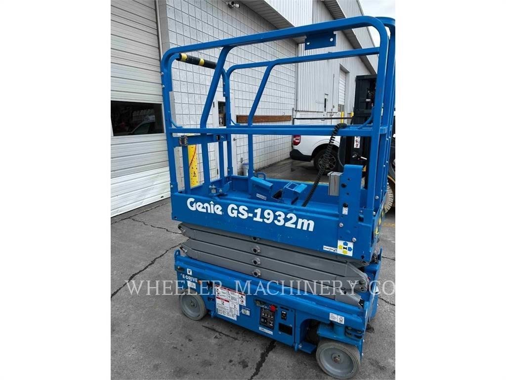 Genie GS1932M Žirkliniai keltuvai