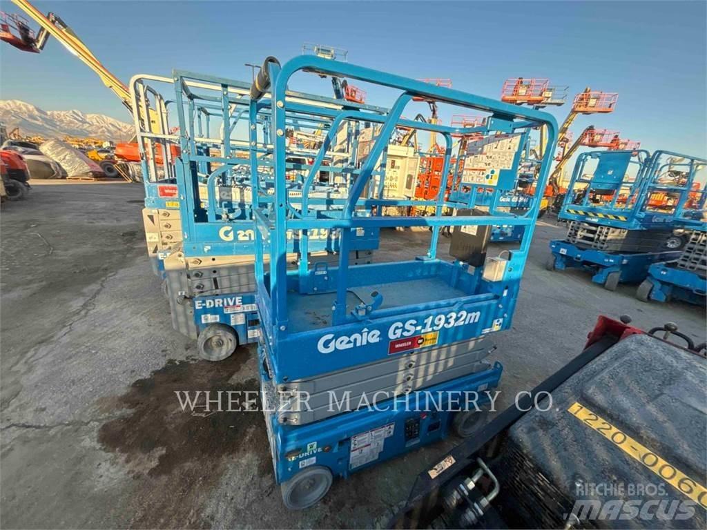 Genie GS1932M Žirkliniai keltuvai