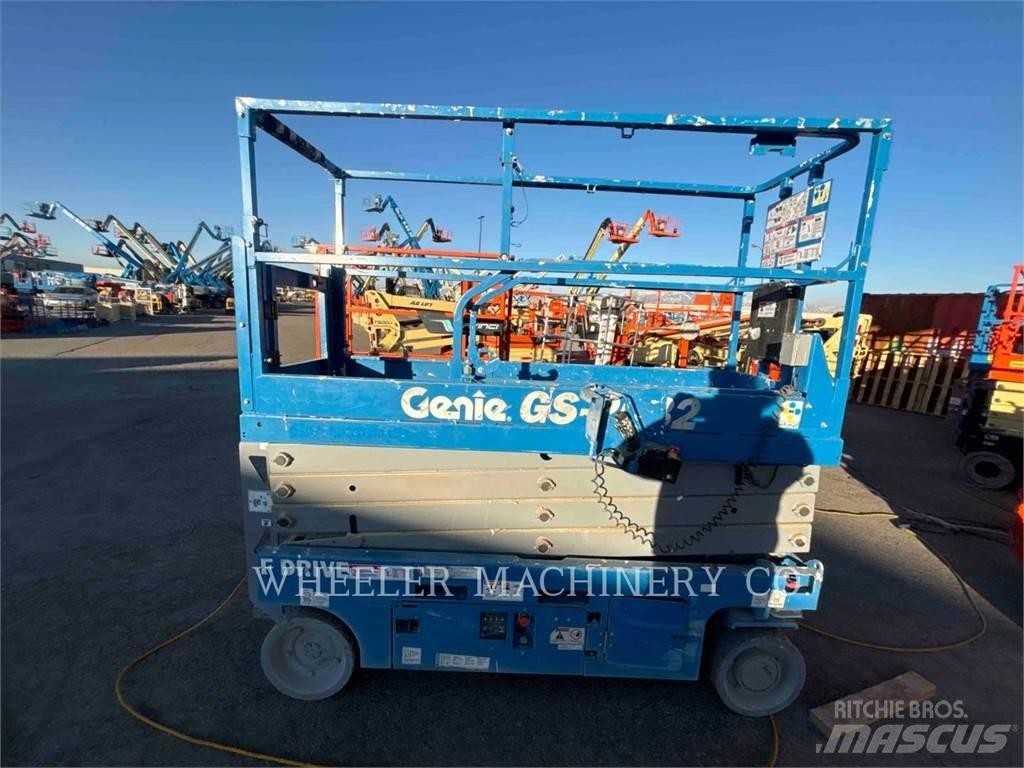 Genie GS2632 Žirkliniai keltuvai