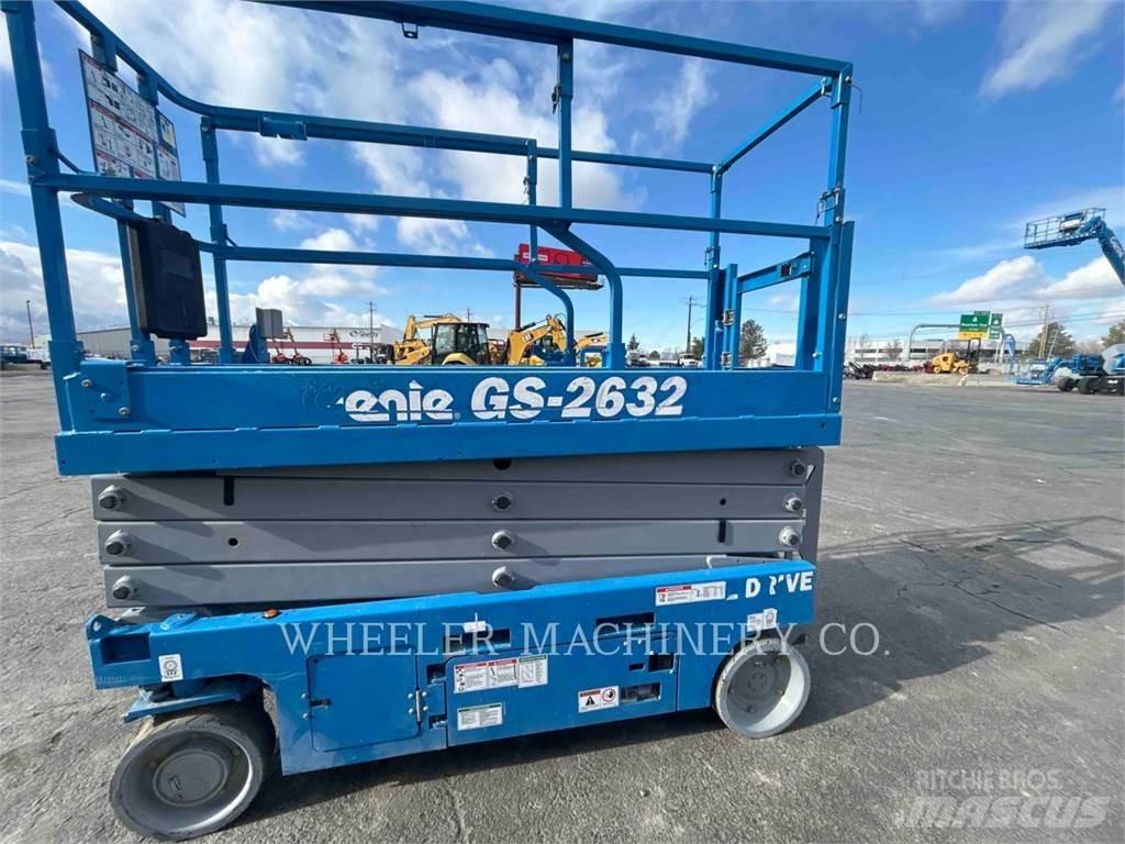 Genie GS2632 Žirkliniai keltuvai