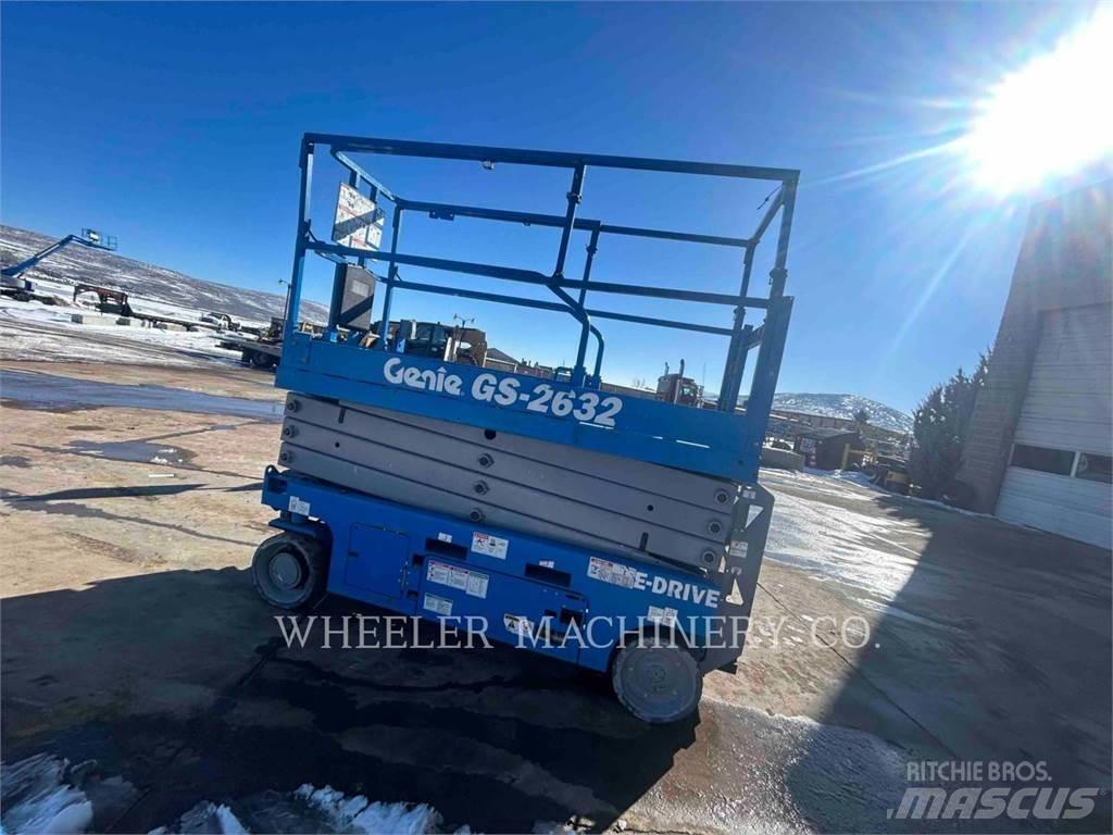 Genie GS2632 Žirkliniai keltuvai