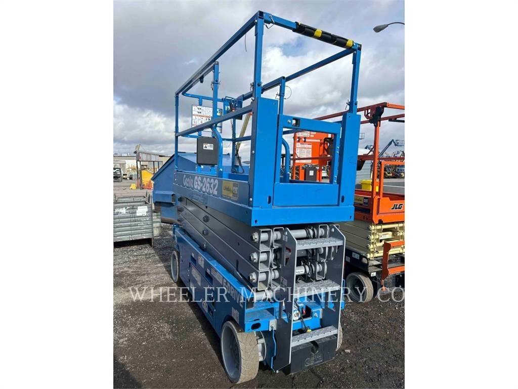 Genie GS2632 Žirkliniai keltuvai