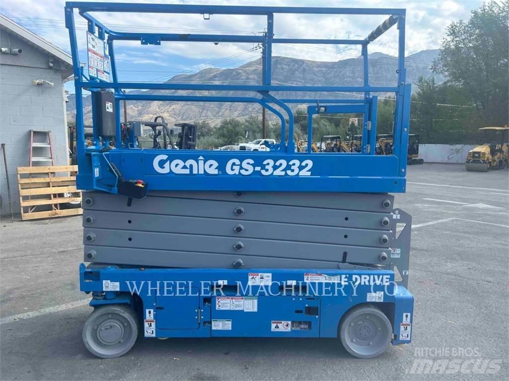Genie GS3232 Žirkliniai keltuvai