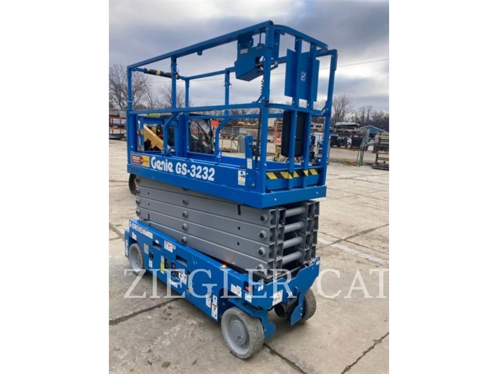 Genie GS3232 Žirkliniai keltuvai