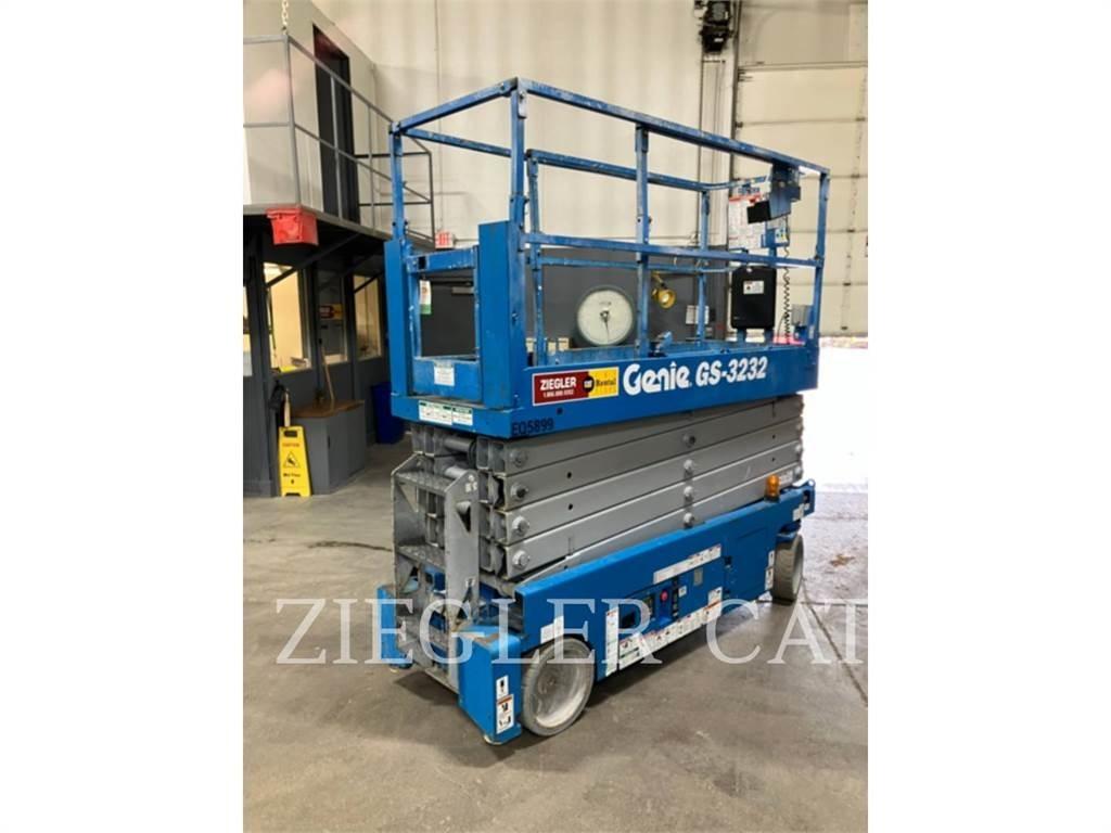 Genie GS3232 Žirkliniai keltuvai