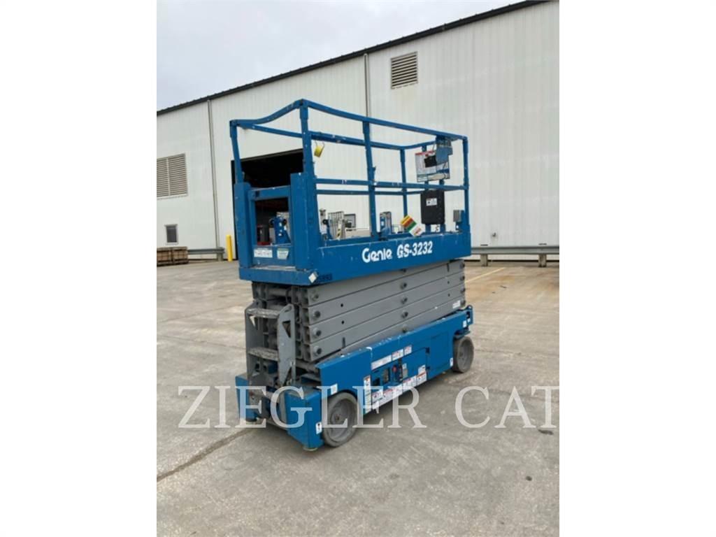 Genie GS3232 Žirkliniai keltuvai