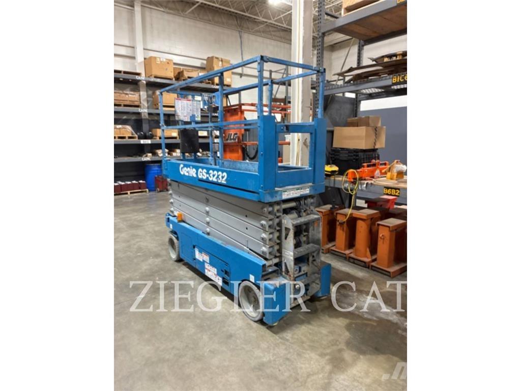 Genie GS3232 Žirkliniai keltuvai