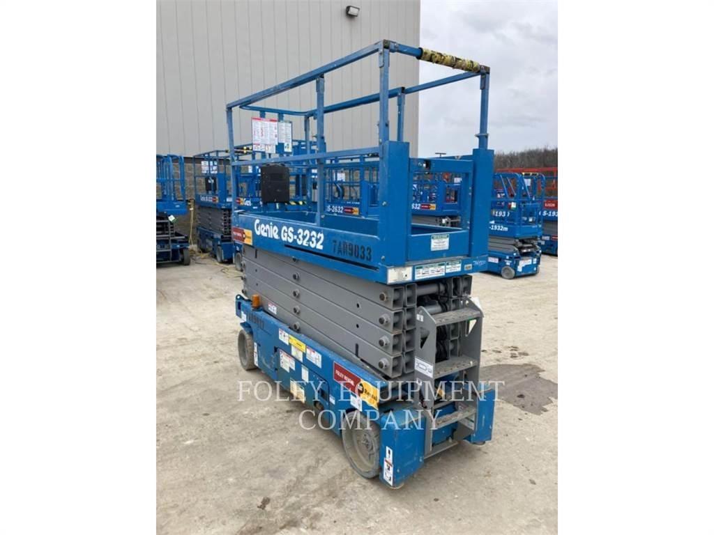 Genie GS3232EE Žirkliniai keltuvai