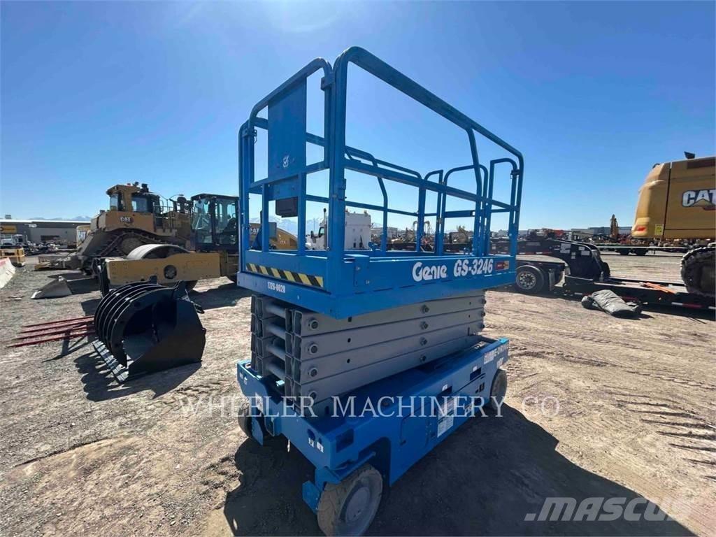 Genie GS3246 Žirkliniai keltuvai