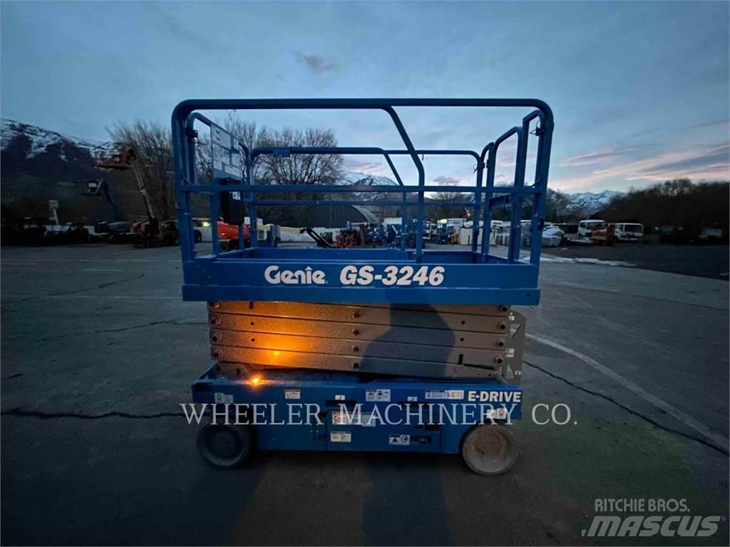 Genie GS3246 Žirkliniai keltuvai