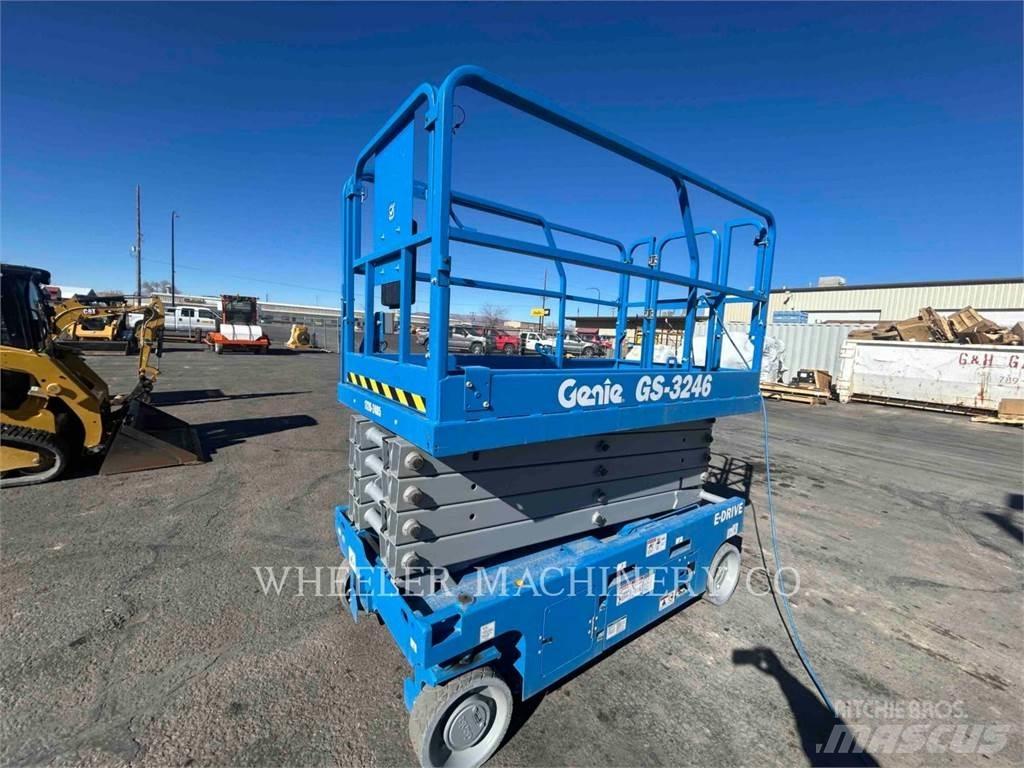 Genie GS3246 Žirkliniai keltuvai