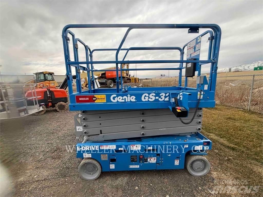 Genie GS3246 Žirkliniai keltuvai