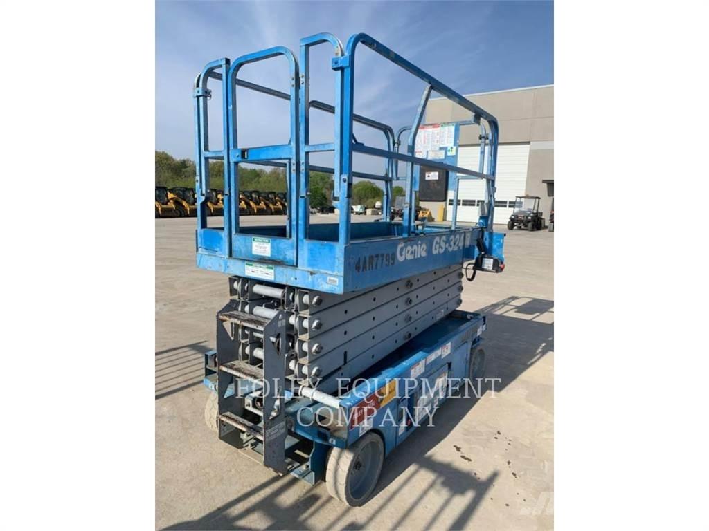 Genie GS3246 Žirkliniai keltuvai