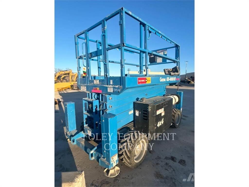 Genie GS4069RTGO Žirkliniai keltuvai