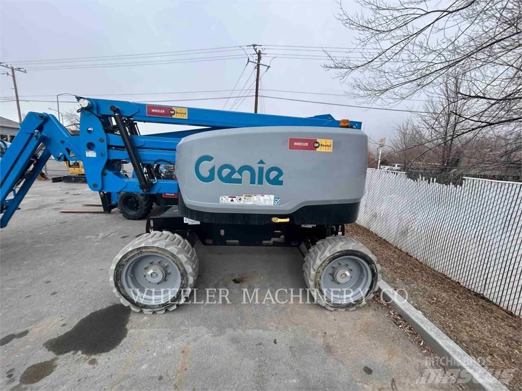 Genie GS4390 RT Žirkliniai keltuvai