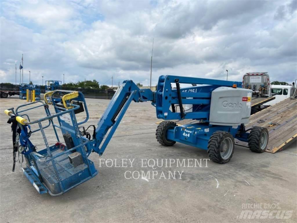 Genie Z45/25JG4 Alkūniniai keltuvai
