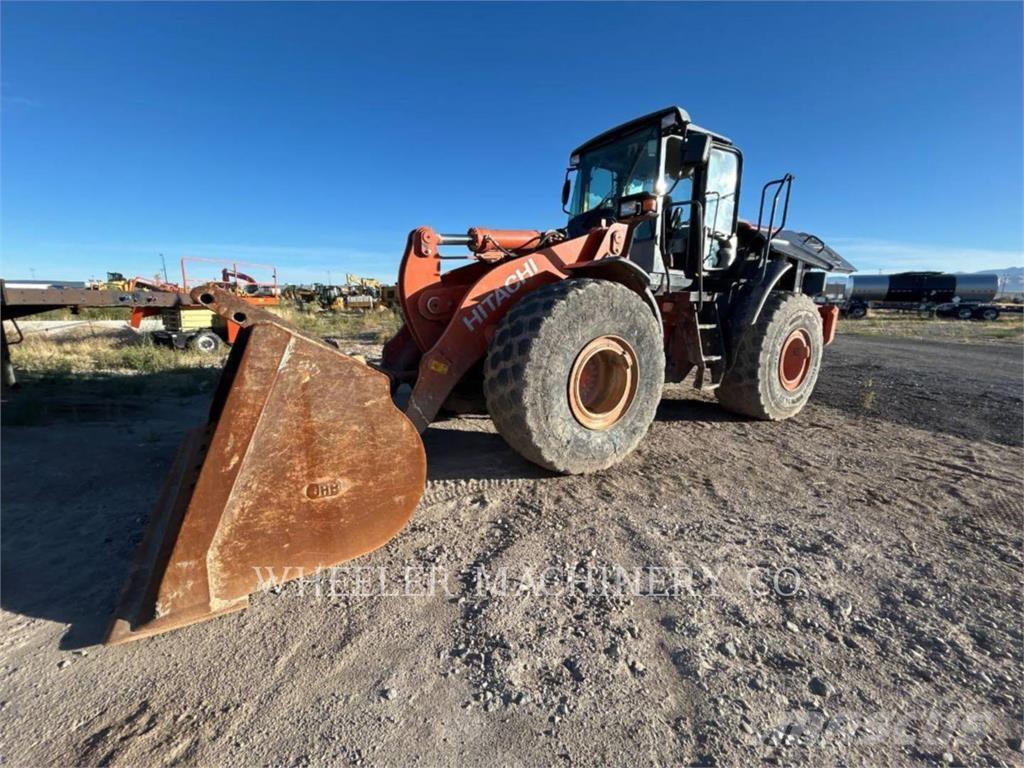 Hitachi ZW250-6 Naudoti ratiniai krautuvai