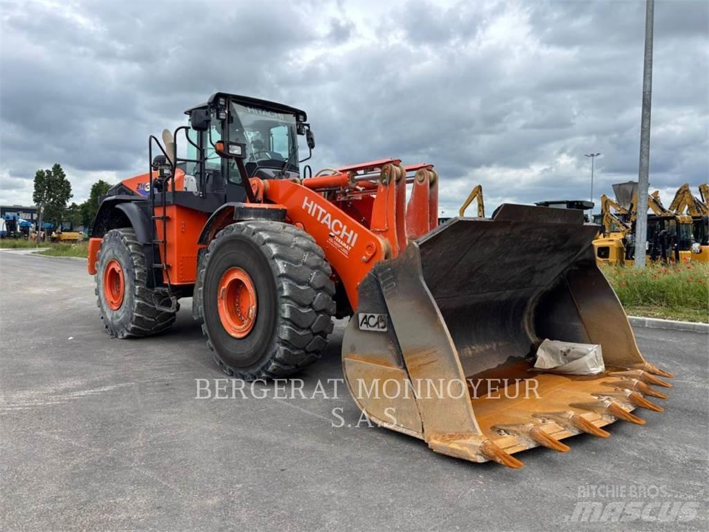 Hitachi ZW370.6 Naudoti ratiniai krautuvai