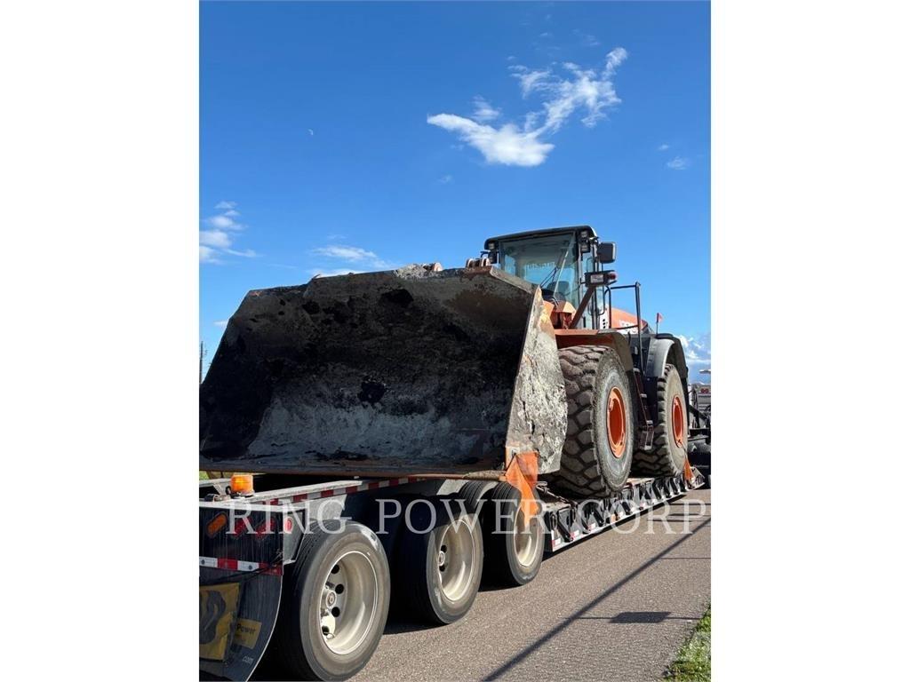 Hitachi ZW3706-6 Naudoti ratiniai krautuvai