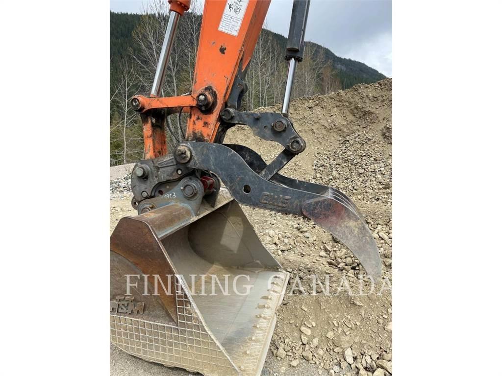 Hitachi ZX210LC Vikšriniai ekskavatoriai