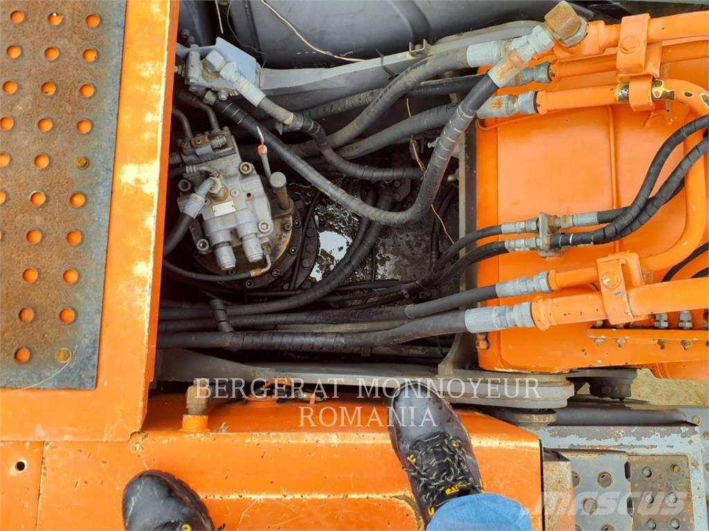 Hitachi ZX2400N-3 Vikšriniai ekskavatoriai