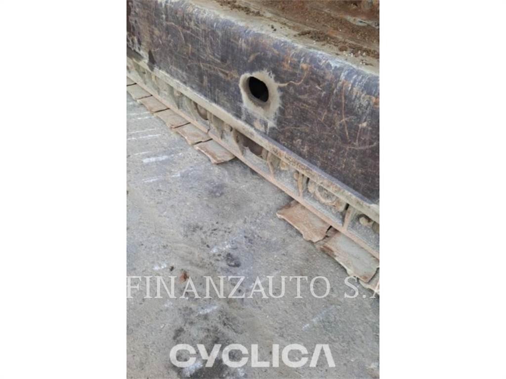 Hitachi ZX870 Vikšriniai ekskavatoriai