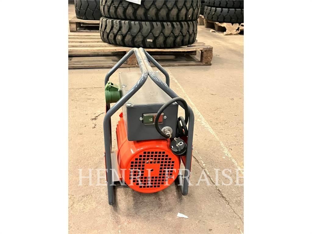 Husqvarna CF11 Statyba - Kita