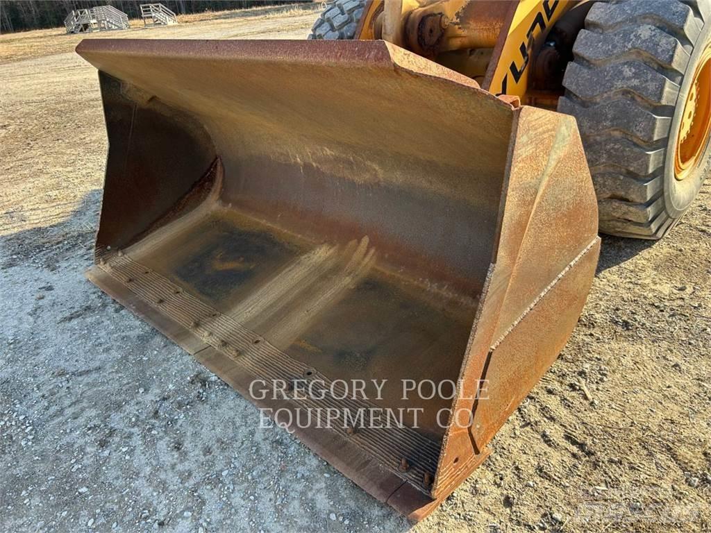 Hyundai HL757-7 Naudoti ratiniai krautuvai