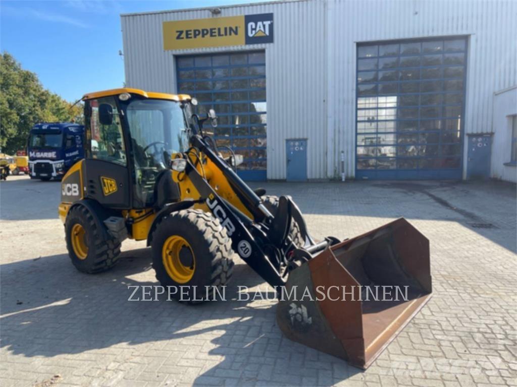 JCB 406 Naudoti ratiniai krautuvai