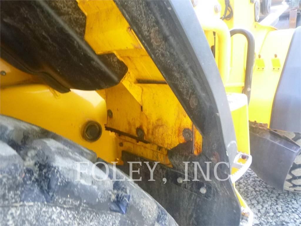 JCB 427 HT T4F Naudoti ratiniai krautuvai