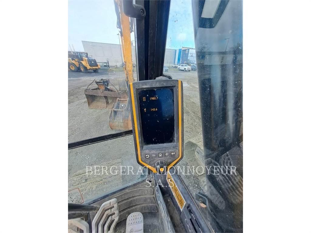 JCB JS180LC Vikšriniai ekskavatoriai