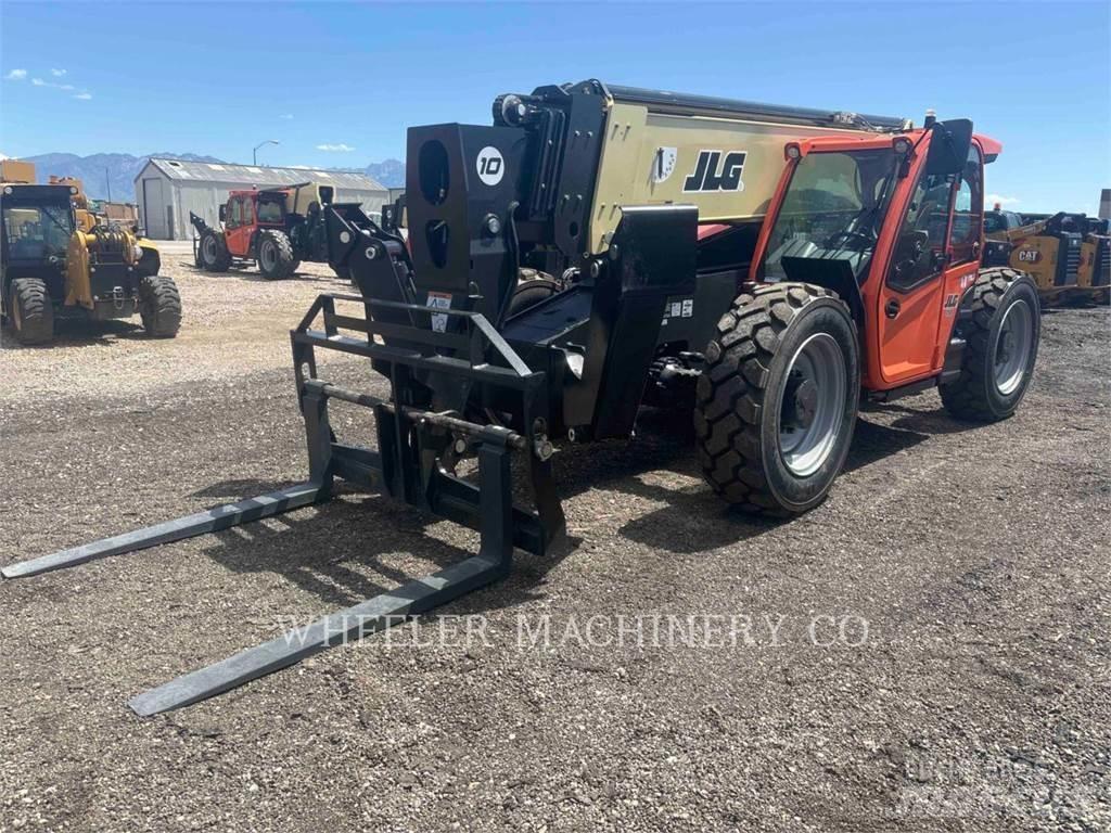 JLG 1055 Teleskopiniai krautuvai