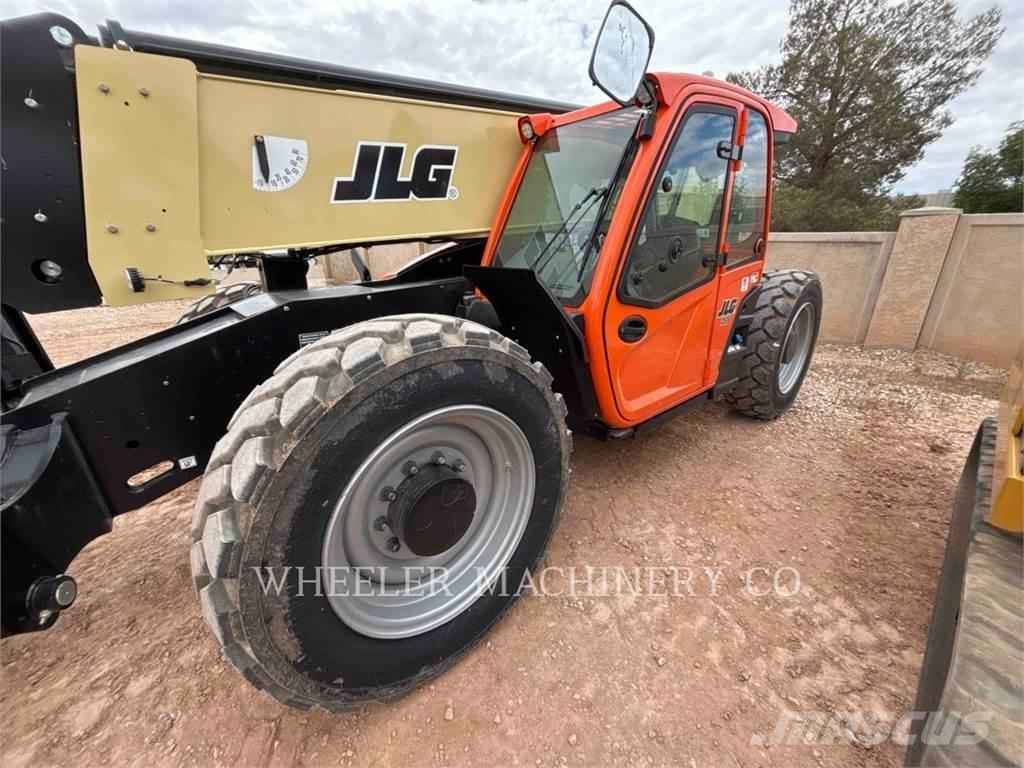 JLG 1055 Teleskopiniai krautuvai