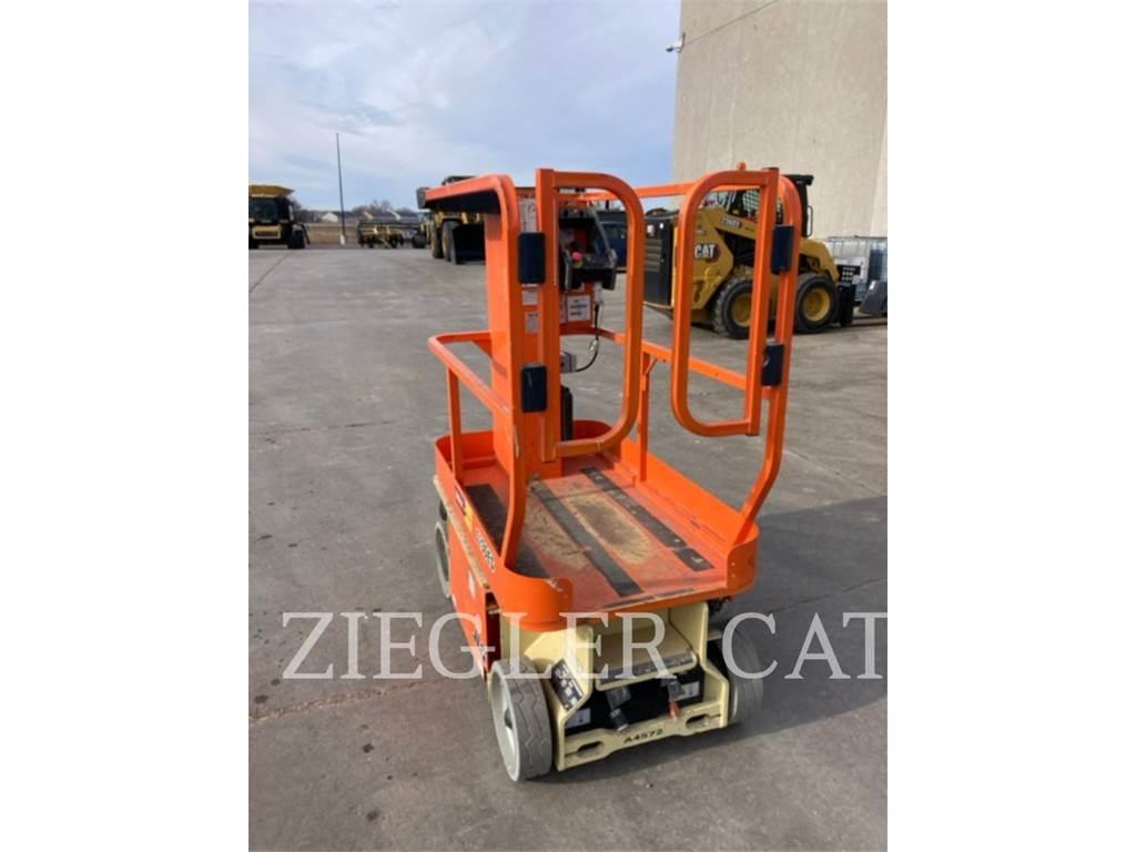 JLG 1230ES Žirkliniai keltuvai