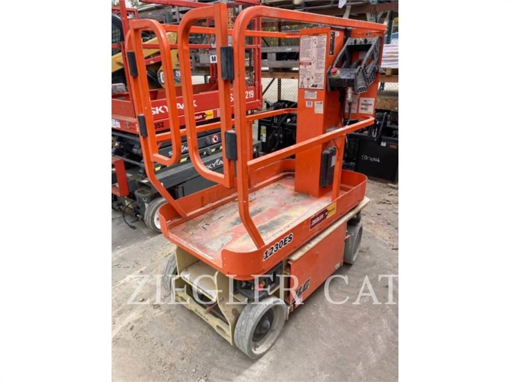 JLG 1230ES Žirkliniai keltuvai