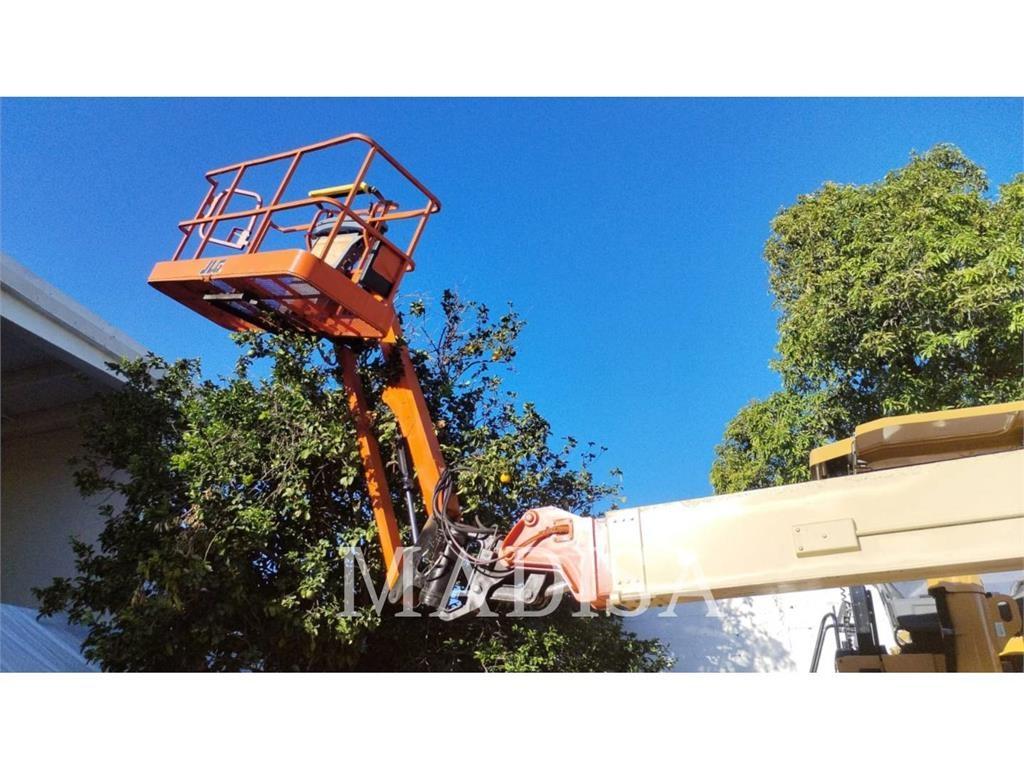 JLG 1250AJP Kiti keltuvai ir platformos