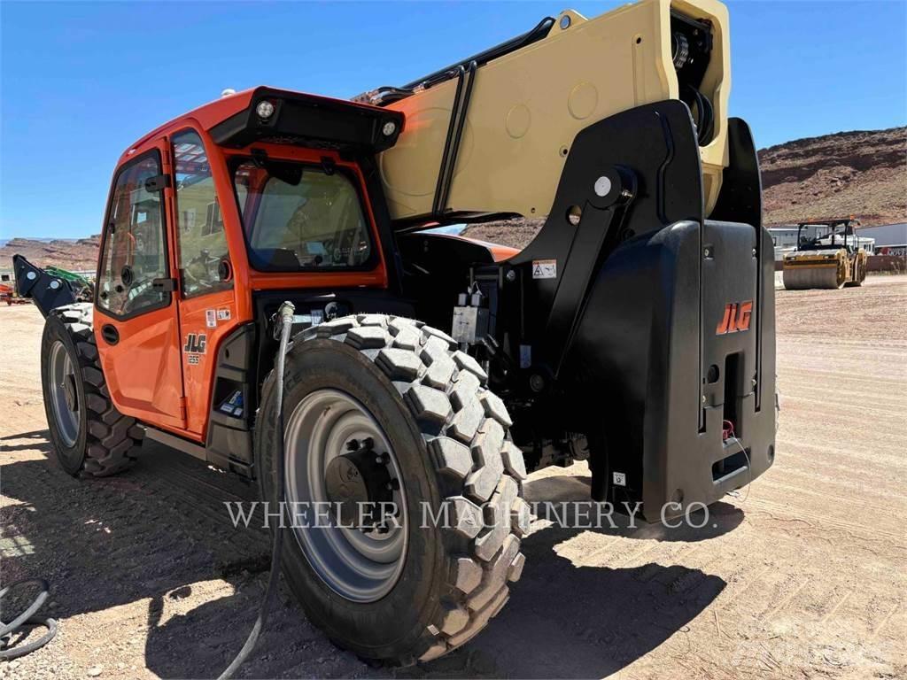 JLG 1255 Teleskopiniai krautuvai
