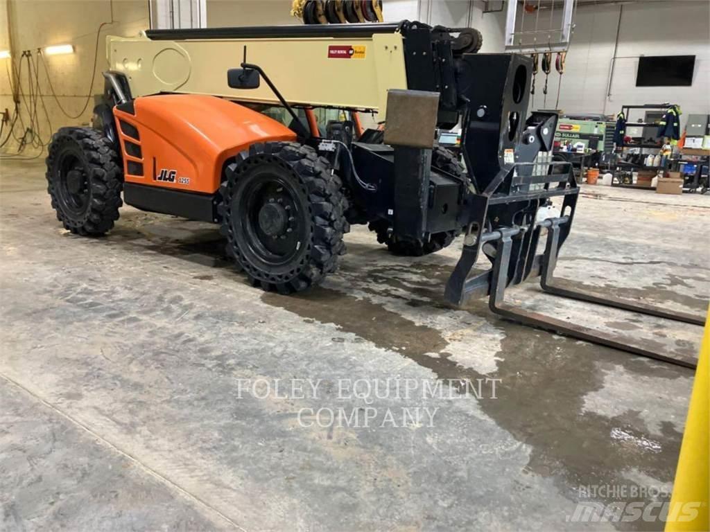 JLG 1255C Teleskopiniai krautuvai