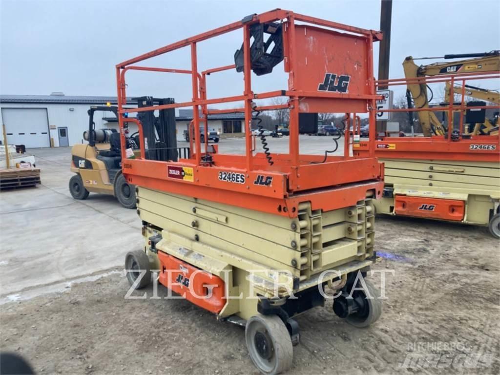 JLG 3246ES Žirkliniai keltuvai