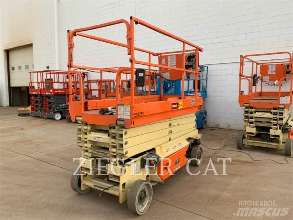 JLG 3246ES Žirkliniai keltuvai