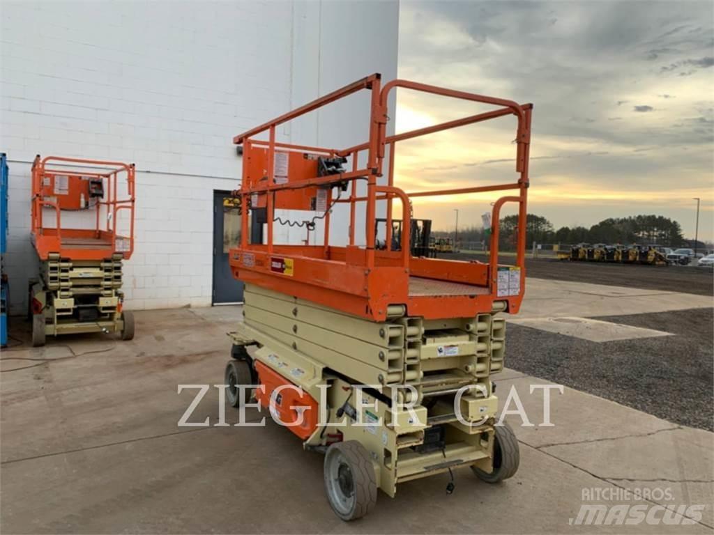 JLG 3246ES Žirkliniai keltuvai