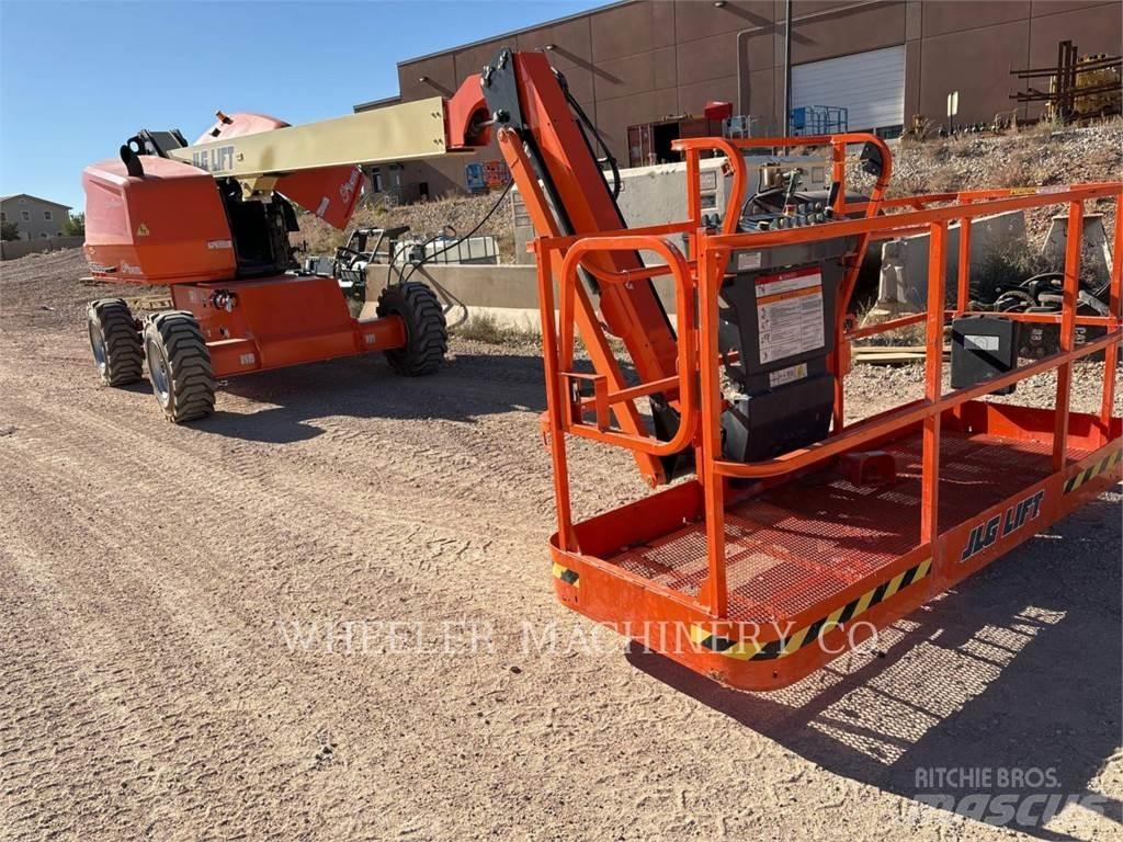 JLG 460SJ SP Alkūniniai keltuvai