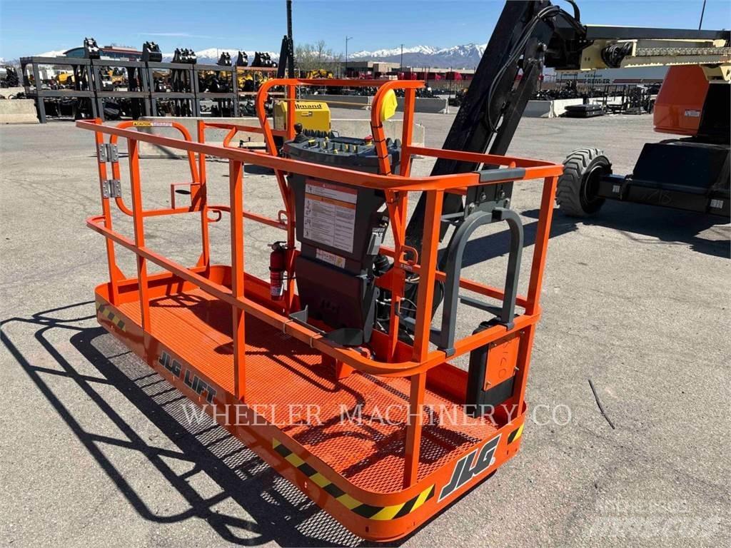 JLG 460SJ SP Alkūniniai keltuvai