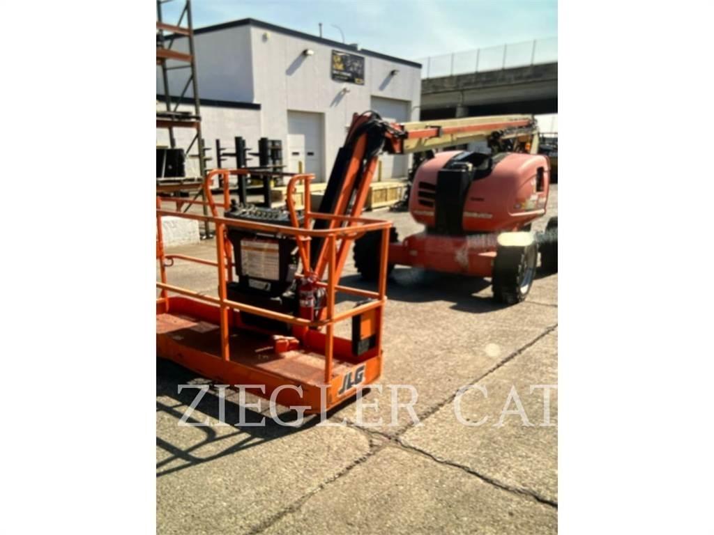 JLG 600AJ Alkūniniai keltuvai