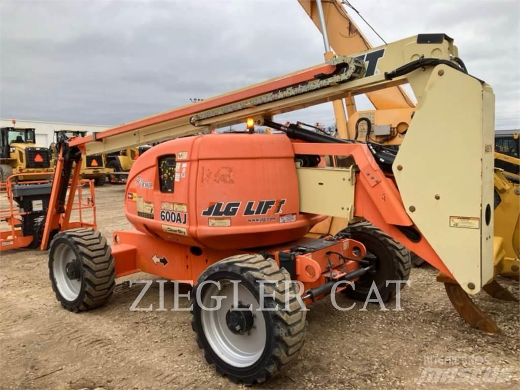 JLG 600AJ Alkūniniai keltuvai