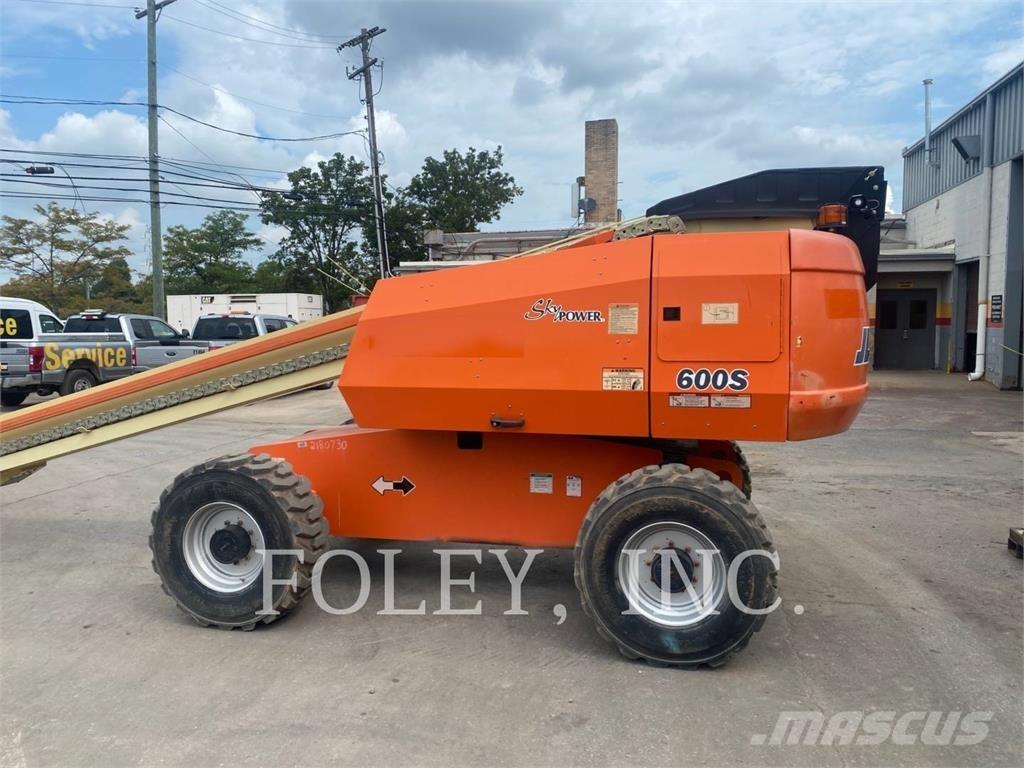 JLG 600S Alkūniniai keltuvai