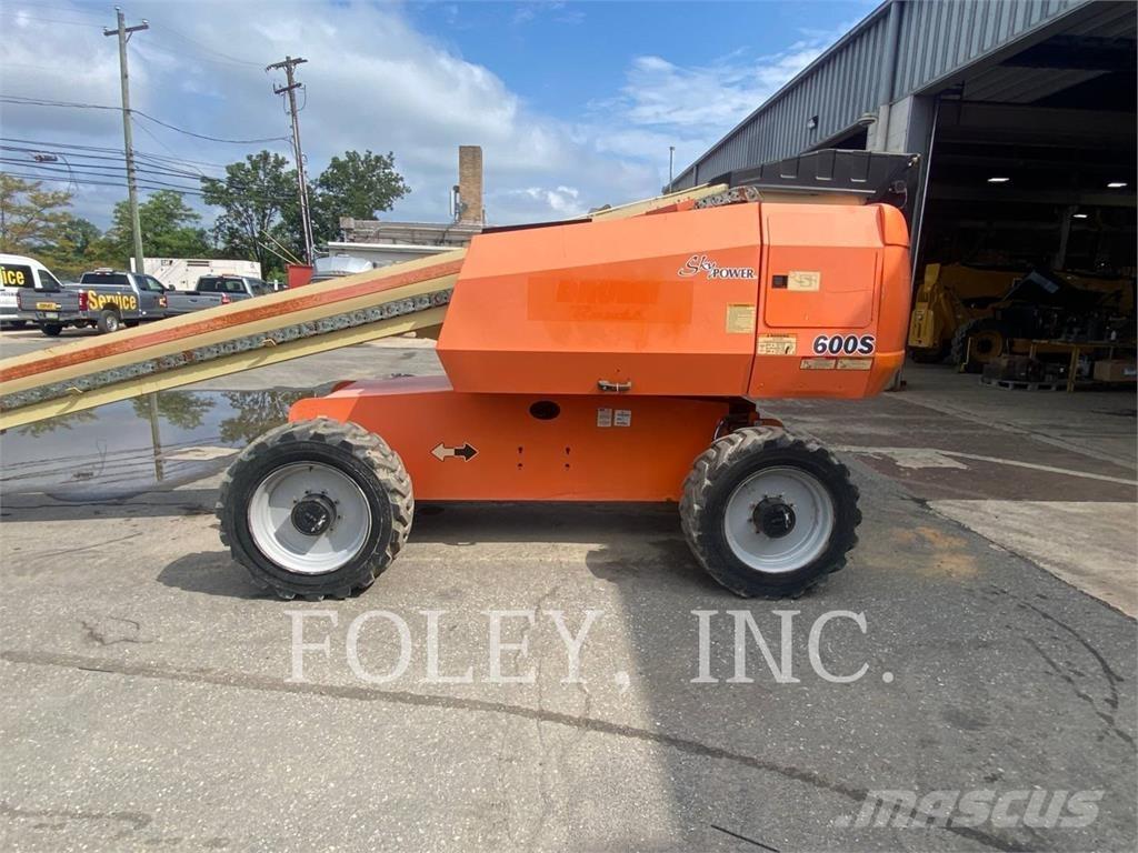 JLG 600S Alkūniniai keltuvai