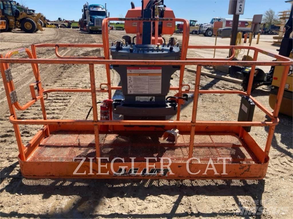 JLG 660SJ Alkūniniai keltuvai