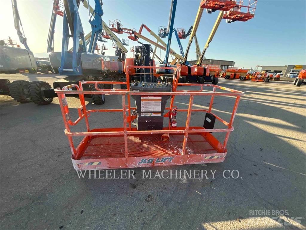 JLG 660SJ SP Alkūniniai keltuvai